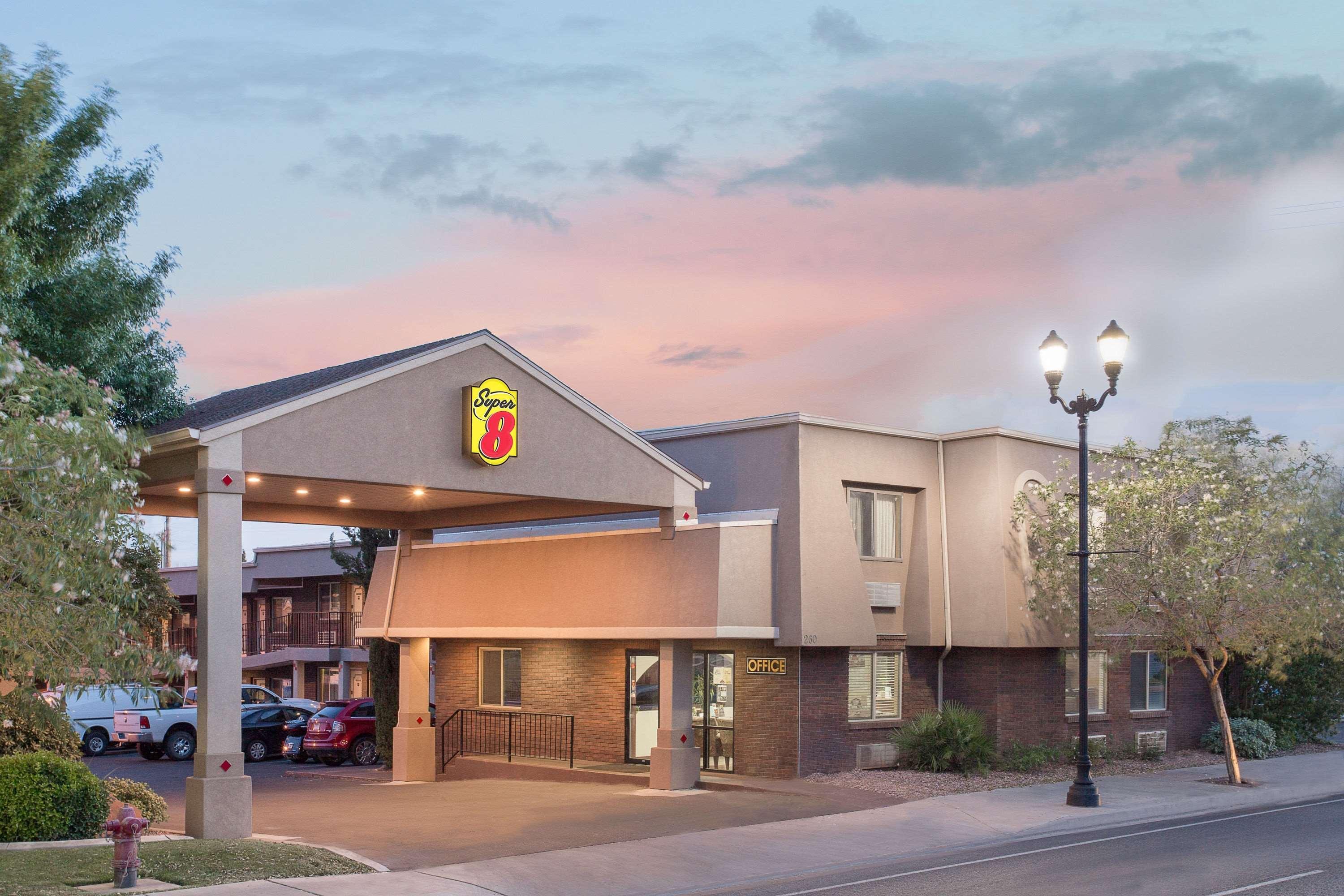 Super 8 By Wyndham St. George Ut Motell Exteriör bild